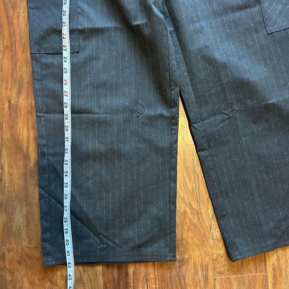 Tommy Hilfiger Dark Gray Wide Leg Cargo Pants - Picture 4 of 6